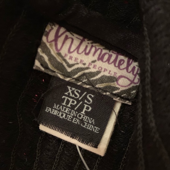 Intimately free people | sequin disco tune top - Picture 4 of 6